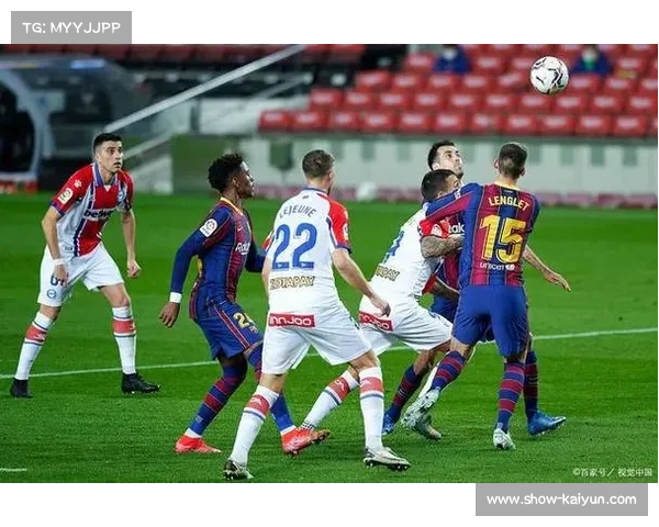 泰国昆拉武特轻松击败韩国金炳宰 卫冕冠军状态火热继续领跑