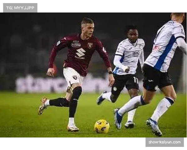 意甲冠军争夺战那不勒斯客场大胜都灵保级队难撼卫冕之势