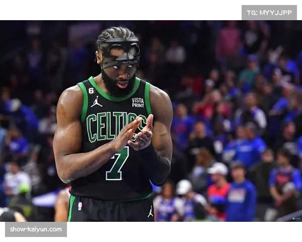 杰伦-布朗开发组织能力 绿军进攻发起点更丰富